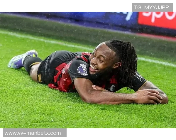 罗马诺透露拉扬希望加盟伯恩茅斯双方就3500万转会费进行谈判 罗马诺透露拉扬希望加盟伯恩茅斯双方就3500万转会费进行谈判